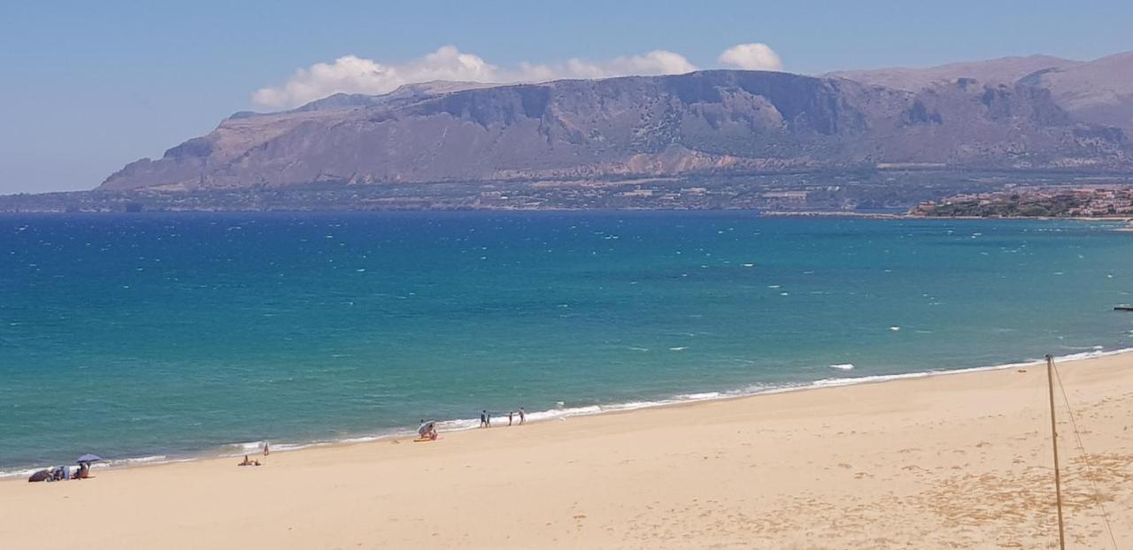 Casa Vacanza "Fortuna" Balestrate Exteriör bild