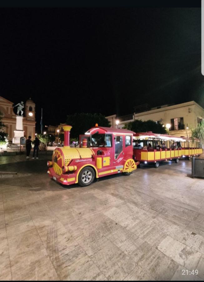 Casa Vacanza "Fortuna" Balestrate Exteriör bild