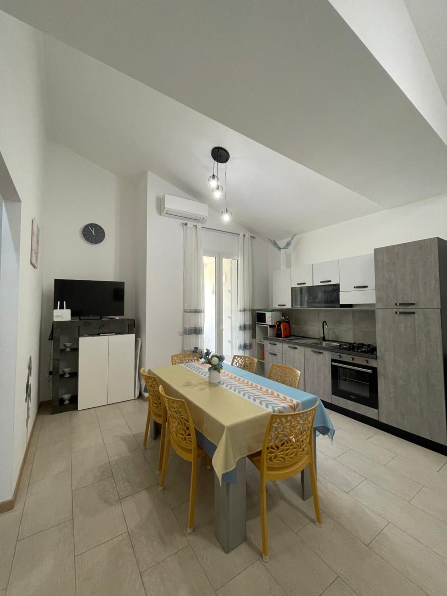 Casa Vacanza "Fortuna" Balestrate Exteriör bild